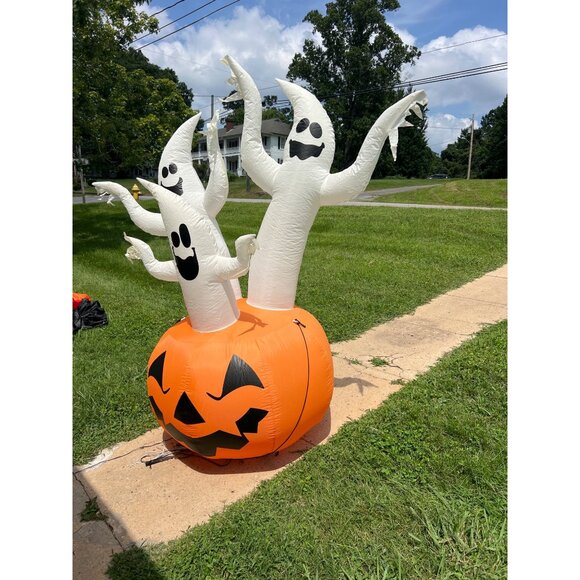 Halloween Inflatable Ghost Decoration With Pumpkin - Picture 2 of 4